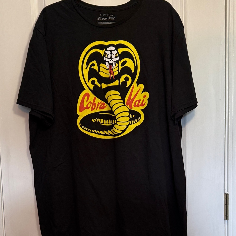 Bioworld Black Cobra Kai Tee
